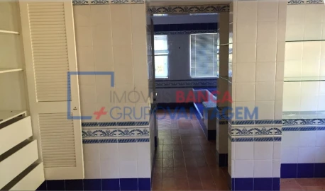 Moradia T5 para Venda em Queluz e Belas