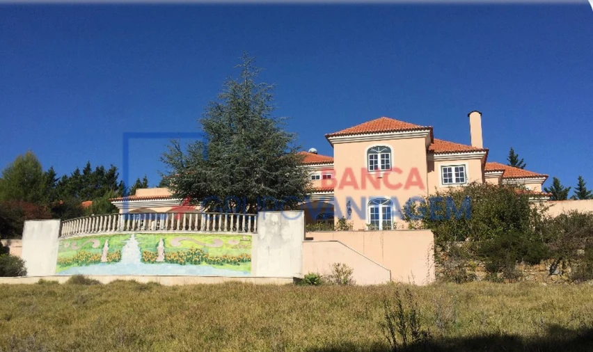 Moradia T5 para Venda em Queluz e Belas Foto 6