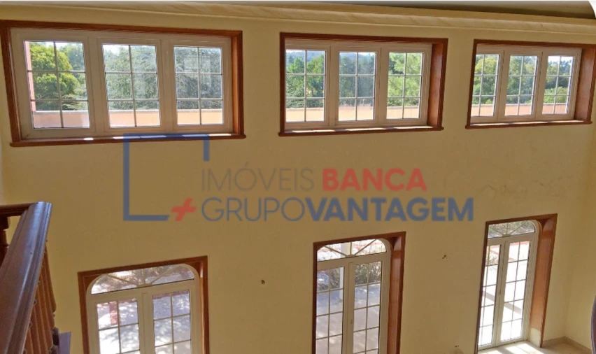 Moradia T5 para Venda em Queluz e Belas Foto 12