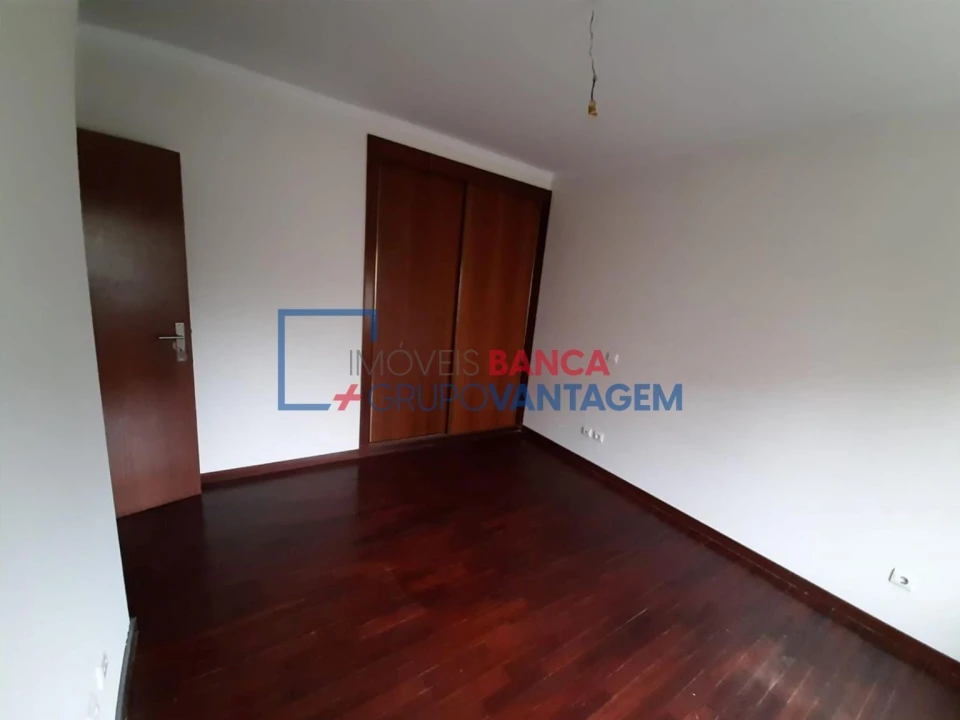 Apartamento T2 para Venda em Valongo Foto 10