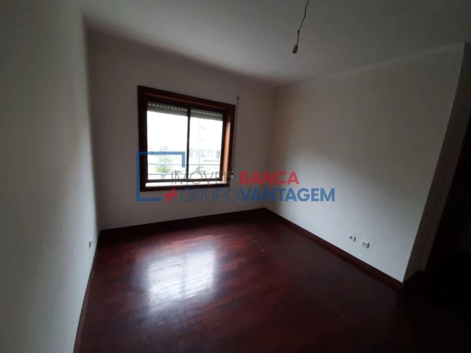 Apartamento T2 para Venda em Valongo Foto 8