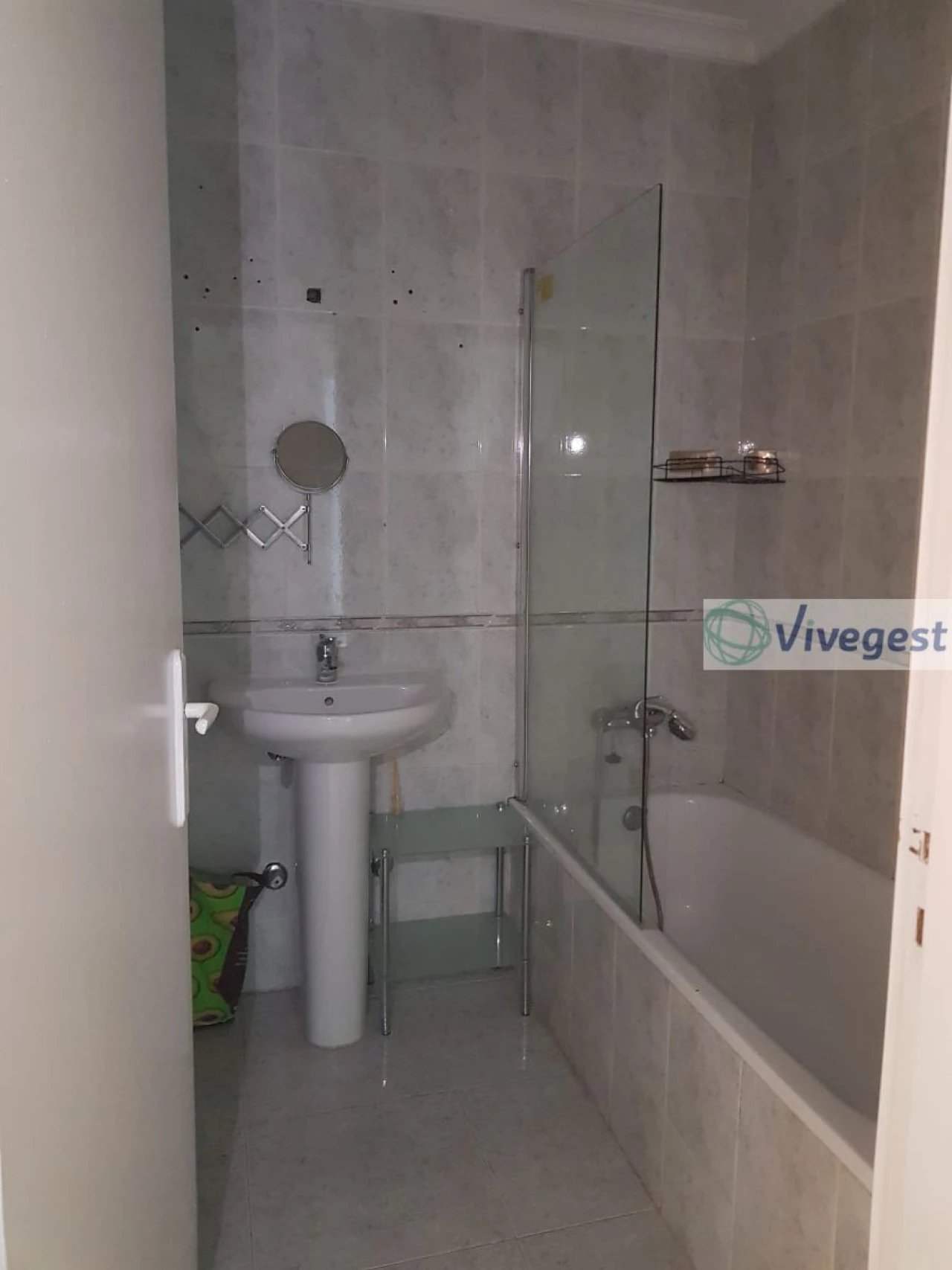 Apartamento T2 para Arrendamento em Alfena Foto 7