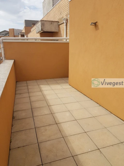 Apartamento T2 para Arrendamento em Alfena