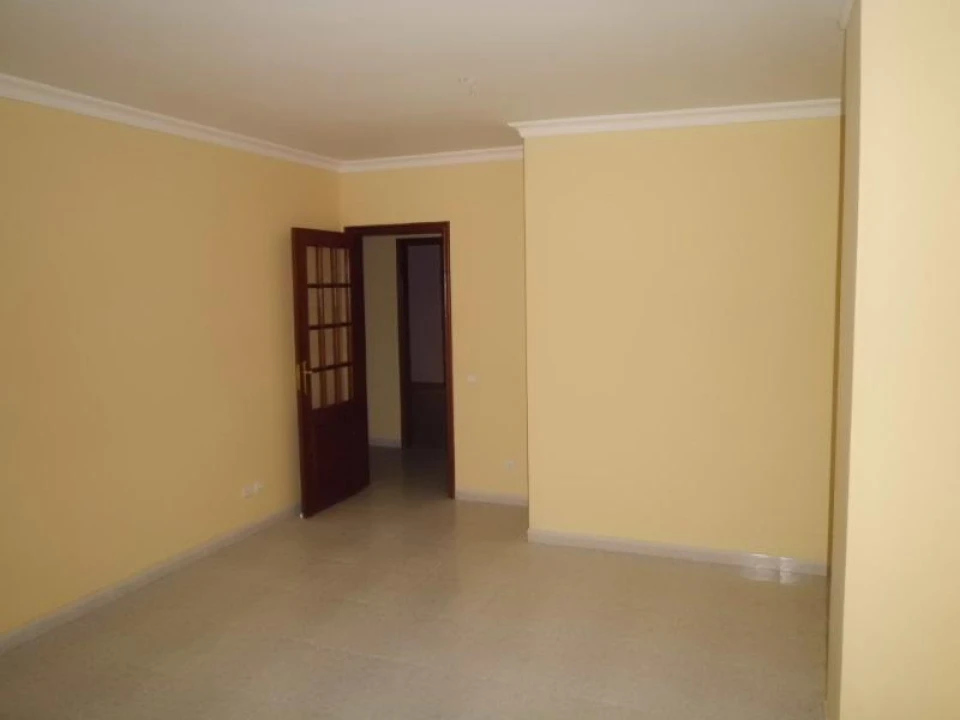 Apartamento T2 para Arrendamento em Alfena Foto 10