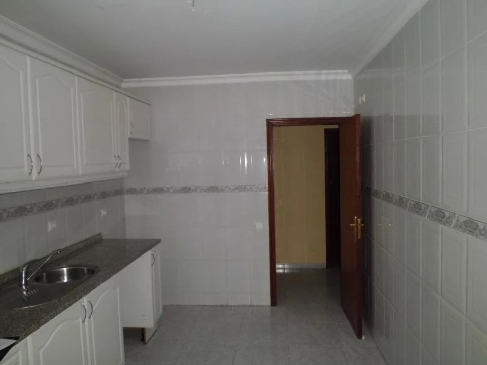 Apartamento T2 para Arrendamento em Alfena Foto 11