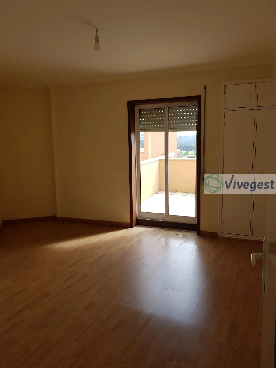 Apartamento T2 para Arrendamento em Alfena Foto 5