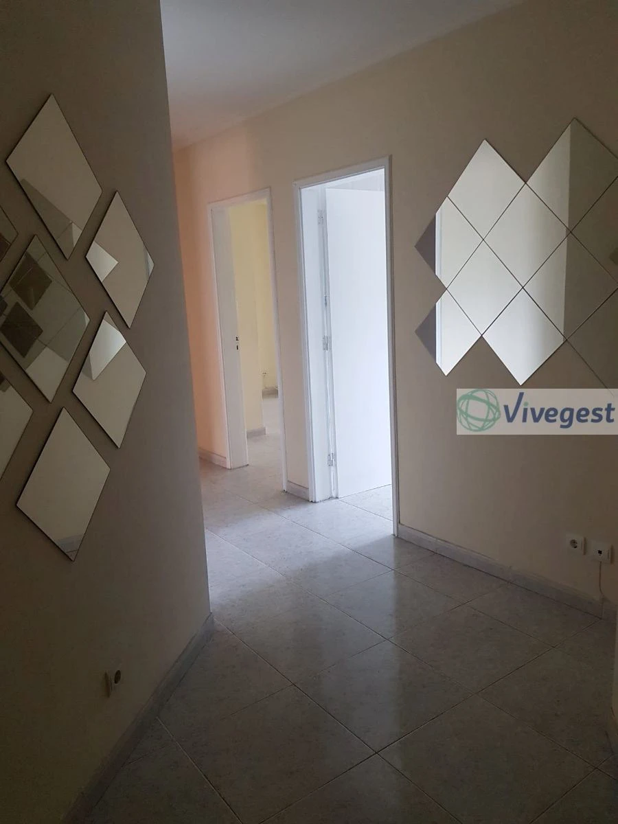 Apartamento T2 para Arrendamento em Alfena Foto 3