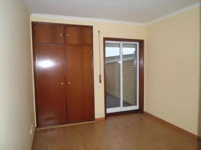 Apartamento T2 para Arrendamento em Alfena Foto 3
