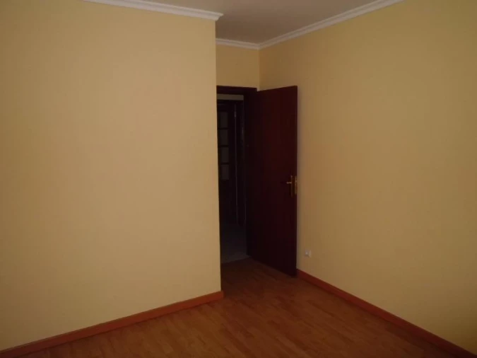 Apartamento T2 para Arrendamento em Alfena Foto 5