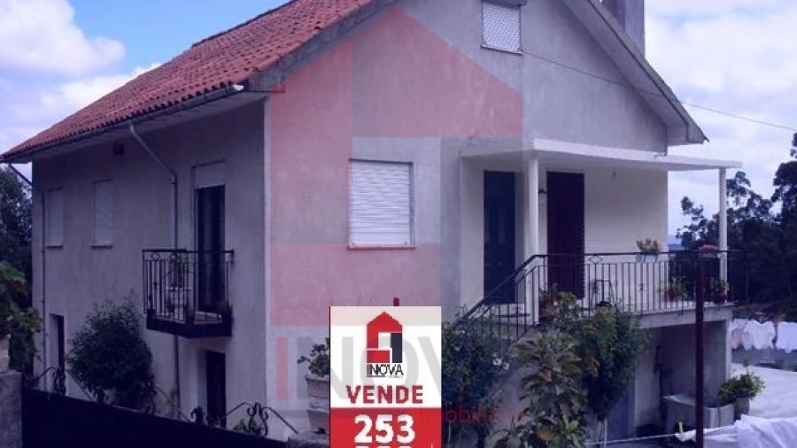 Quinta T3 para Venda em Pico de Regalados, Gondiães e Mós