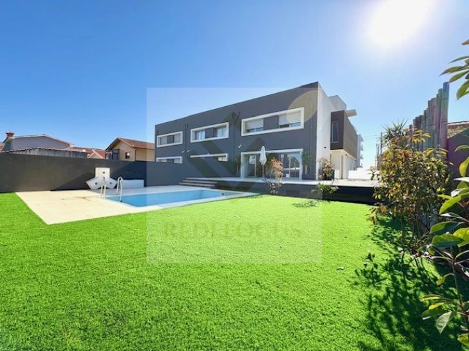 Moradia T4 para Venda em Esmoriz Foto 49
