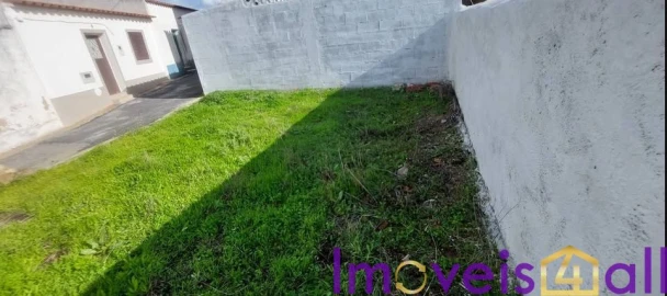 Terreno para Venda em Aldeia dos Fernandes