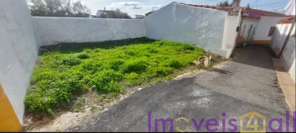 Terreno para Venda em Aldeia dos Fernandes