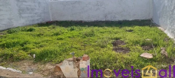 Terreno para Venda em Aldeia dos Fernandes