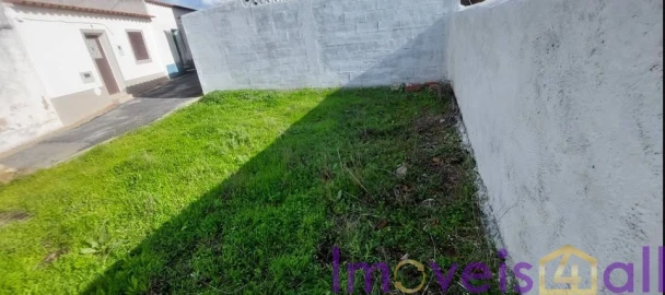 Terreno para Venda em Aldeia dos Fernandes