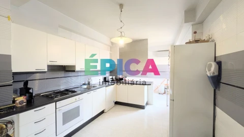 Apartamento T3 para Venda em Santa Clara