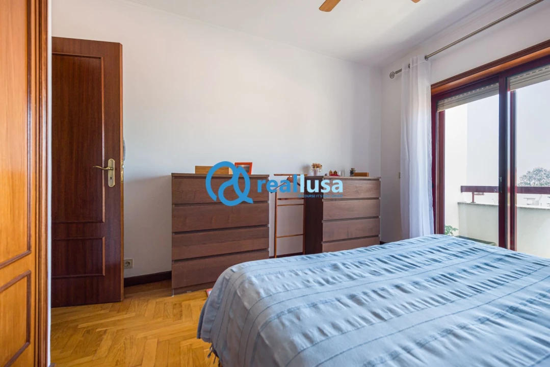 Apartamento T2 para Venda em Mafamude e Vilar do Paraíso Foto 10
