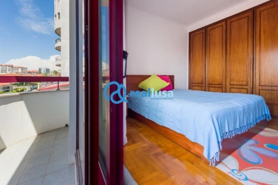 Apartamento T2 para Venda em Mafamude e Vilar do Paraíso