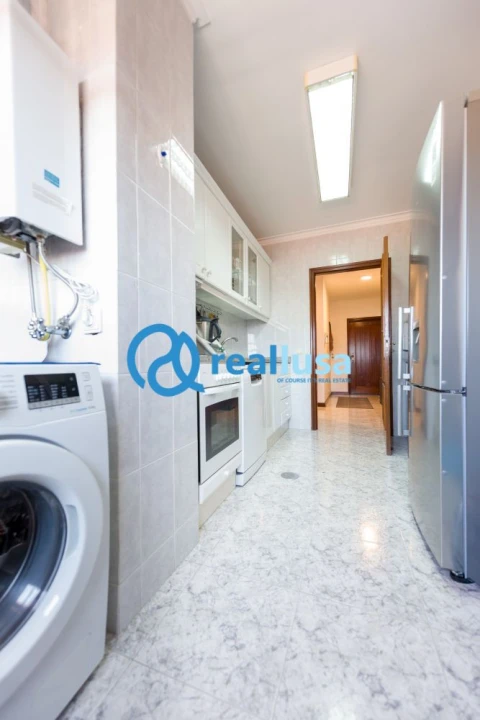 Apartamento T2 para Venda em Mafamude e Vilar do Paraíso