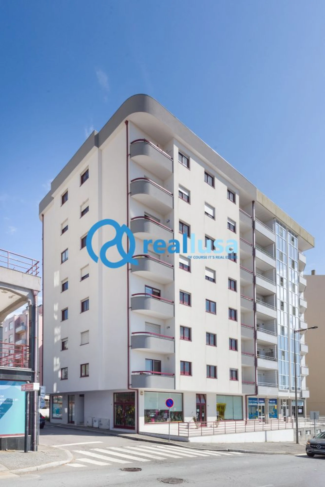 Apartamento T2 para Venda em Mafamude e Vilar do Paraíso Foto 1