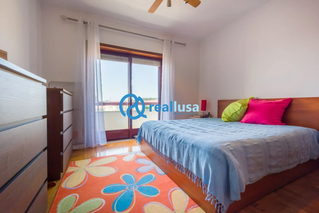 Apartamento T2 para Venda em Mafamude e Vilar do Paraíso Foto 6