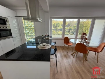 Apartamento T3 para Venda em Benfica
