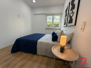 Apartamento T3 para Venda em Benfica