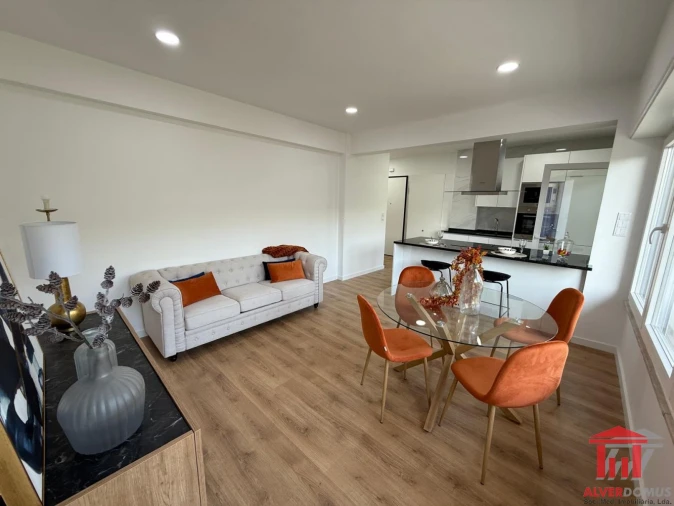 Apartamento T3 para Venda em Benfica Foto 5