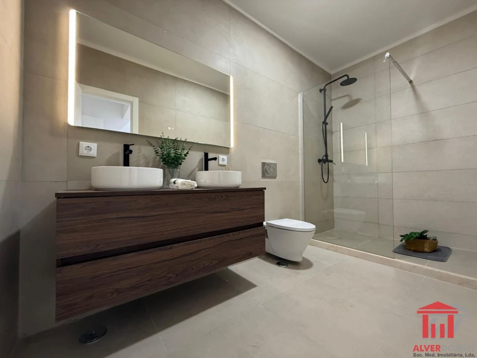 Apartamento T3 para Venda em Benfica Foto 16