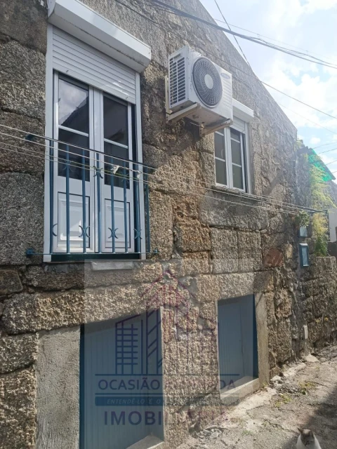 Moradia T2 para Venda em Nogueira do Cravo