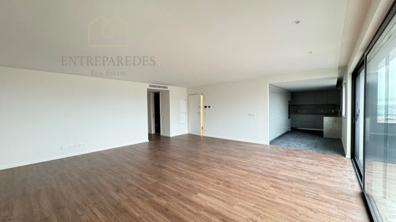 Apartamento T3 para Venda em Mafamude e Vilar do Paraíso Foto 4