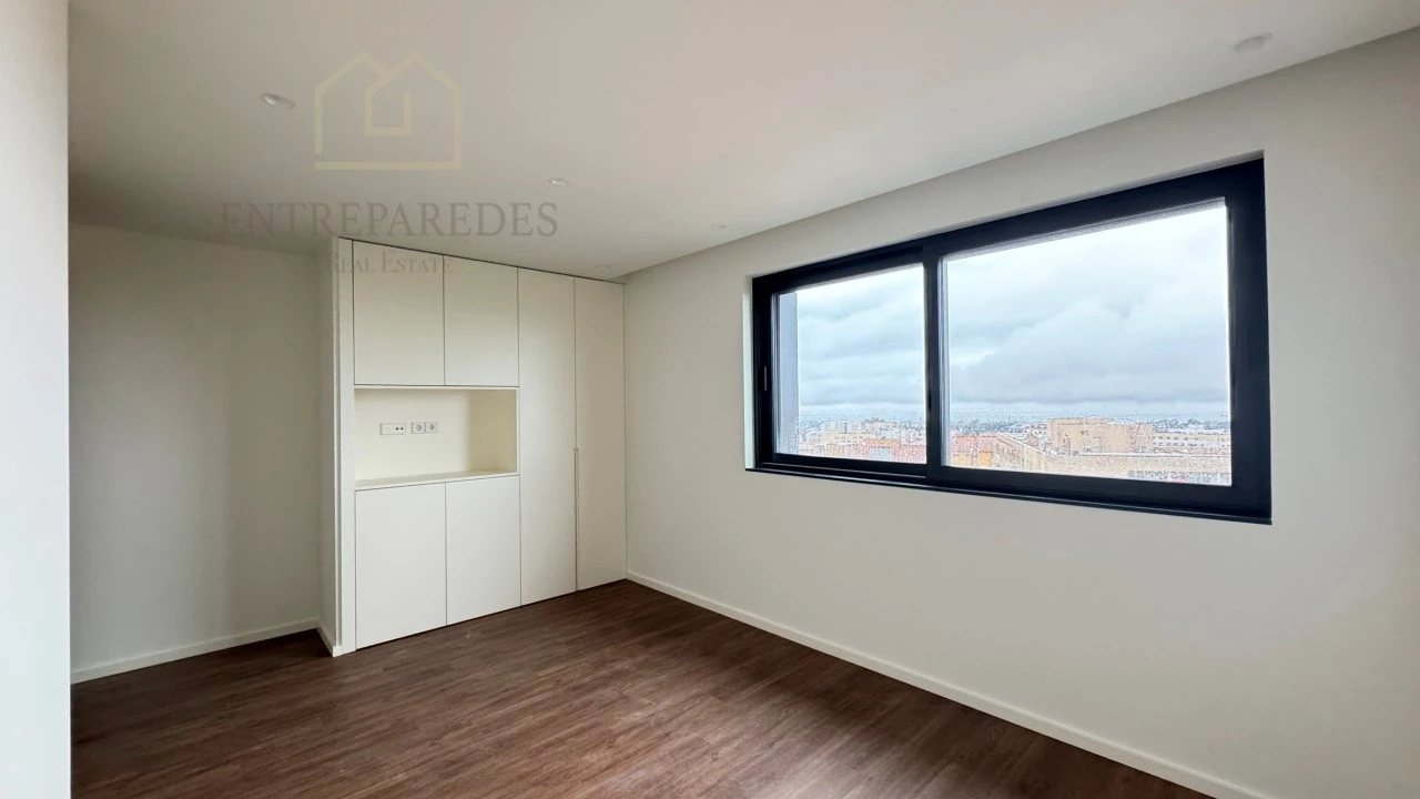 Apartamento T3 para Venda em Mafamude e Vilar do Paraíso Foto 20