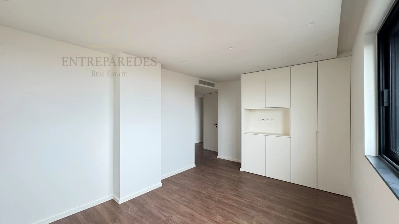 Apartamento T3 para Venda em Mafamude e Vilar do Paraíso Foto 22