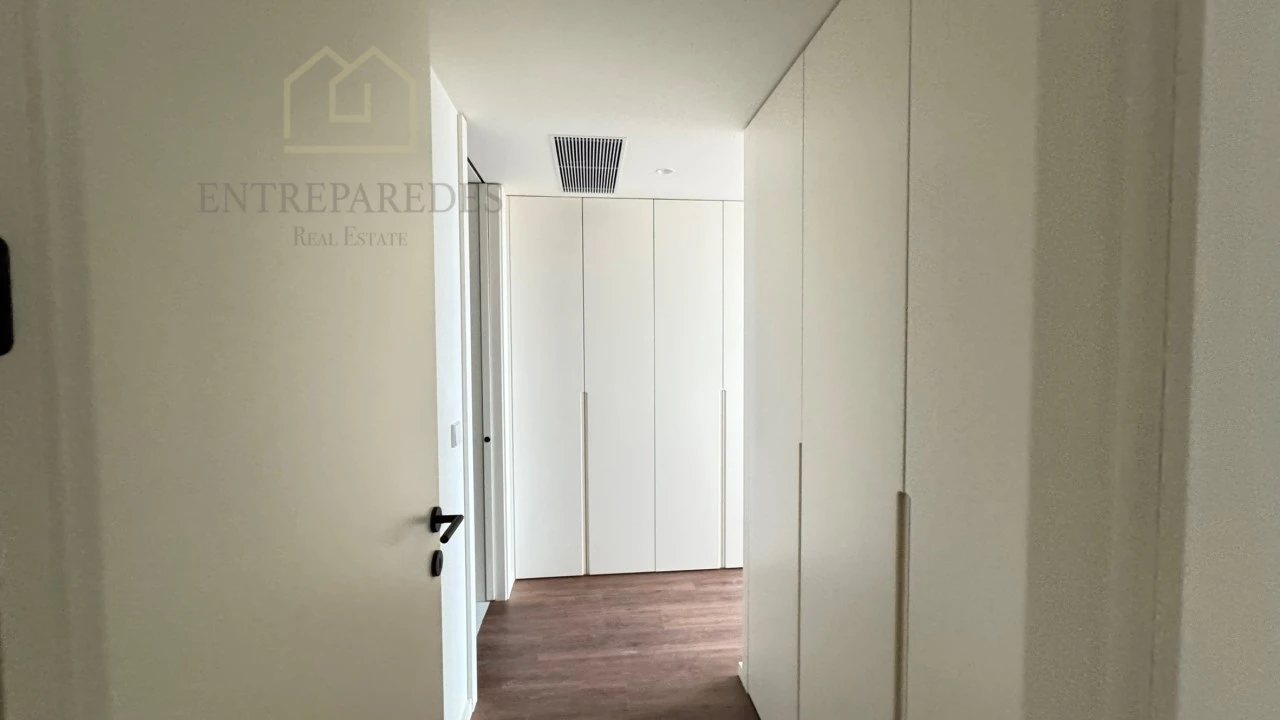 Apartamento T3 para Venda em Mafamude e Vilar do Paraíso Foto 28