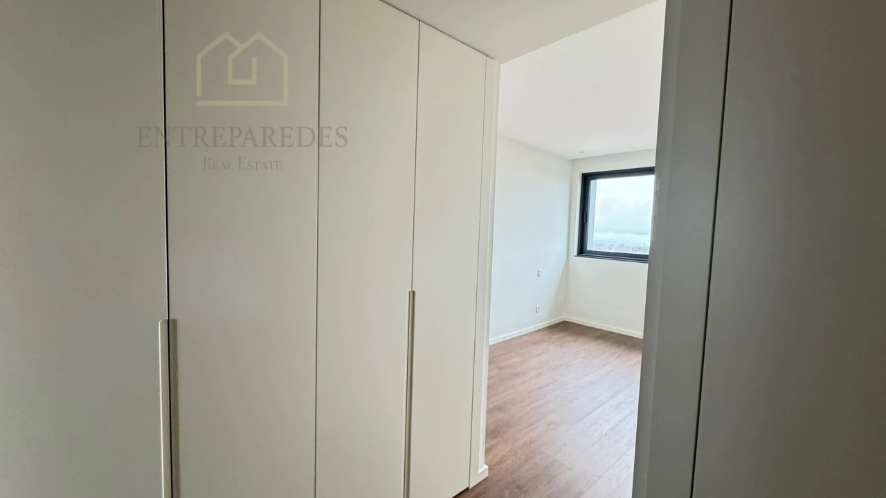 Apartamento T3 para Venda em Mafamude e Vilar do Paraíso Foto 29