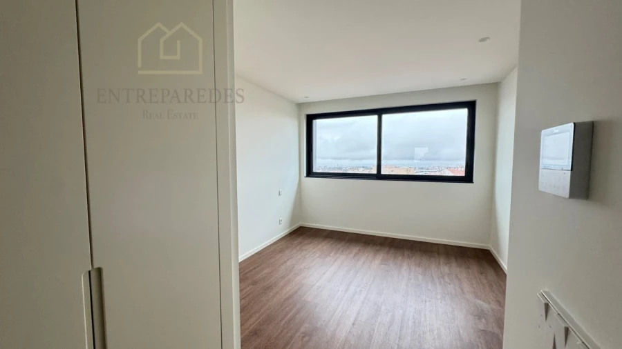 Apartamento T3 para Venda em Mafamude e Vilar do Paraíso Foto 30
