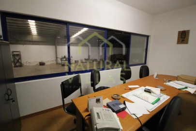 Armazém para Venda em São Brás de Alportel