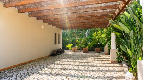 Moradia T5 para para venda em Almancil