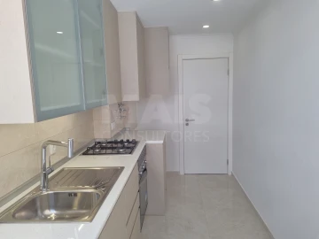 Apartamento T2 para Arrendamento em Queluz e Belas