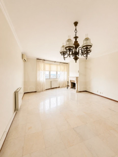 Apartamento T3 para Venda em Areeiro