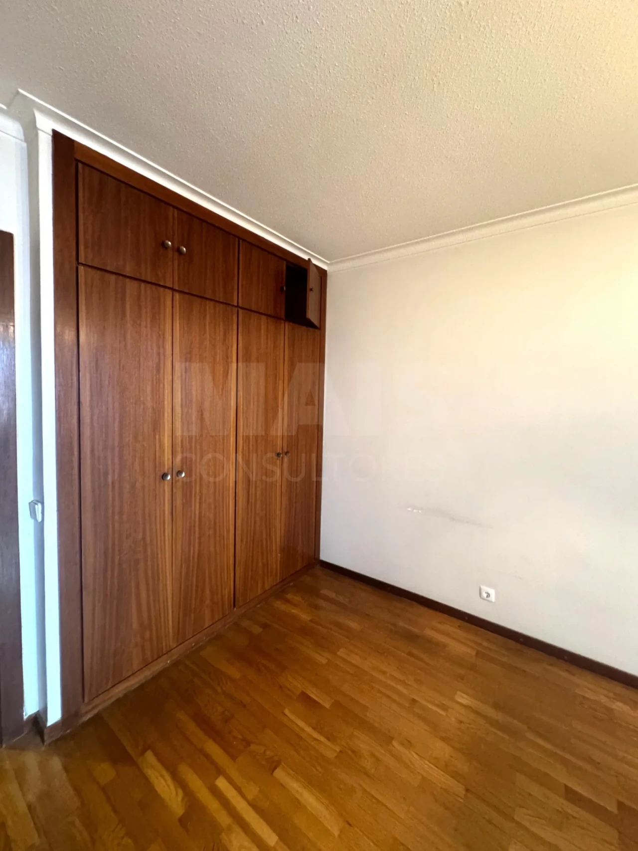 Apartamento T3 para Venda em Areeiro Foto 10