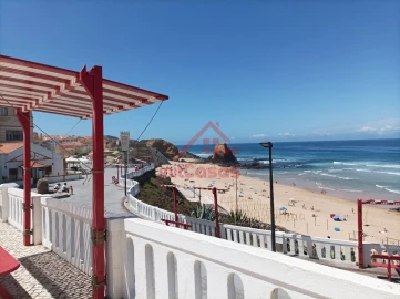 Moradia T4 para Venda em Santa Maria, São Pedro e Matacães