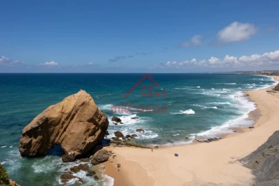 Moradia T4 para Venda em Santa Maria, São Pedro e Matacães