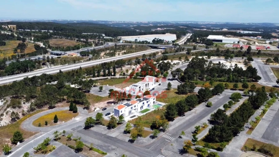 Moradia T4 para Venda em Santa Maria, São Pedro e Matacães Foto 20