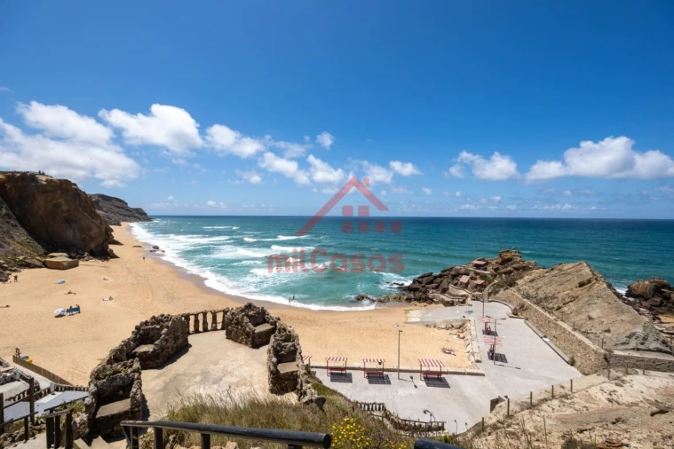 Moradia T4 para Venda em Santa Maria, São Pedro e Matacães Foto 26