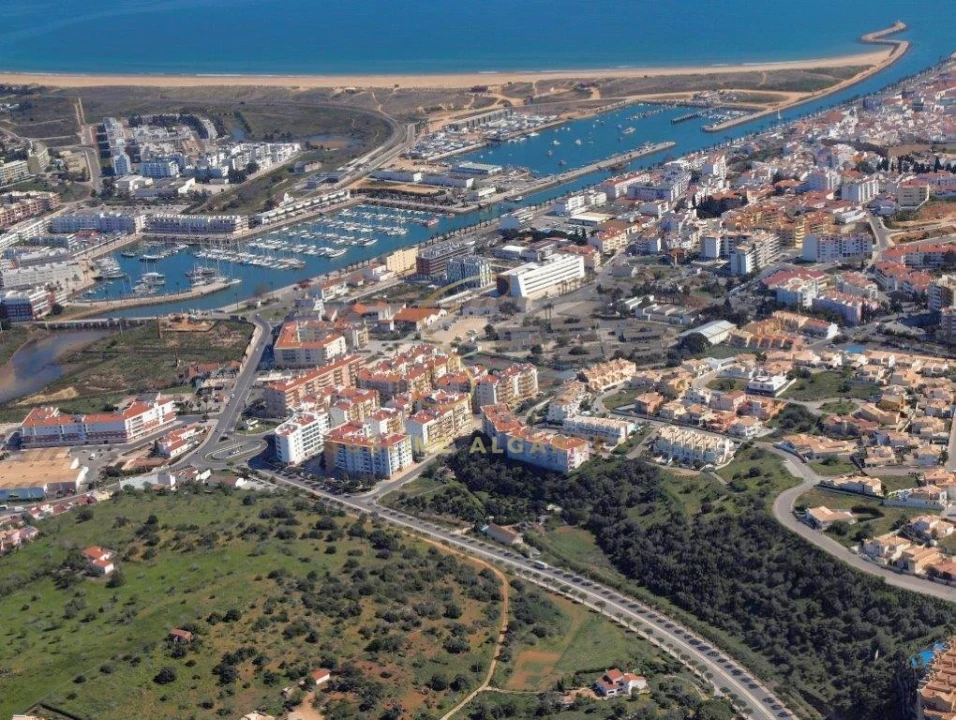 Terreno para Venda em Lagos (São Sebastião e Santa Maria) Foto 4