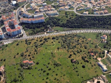 Terreno para Venda em Lagos (São Sebastião e Santa Maria)
