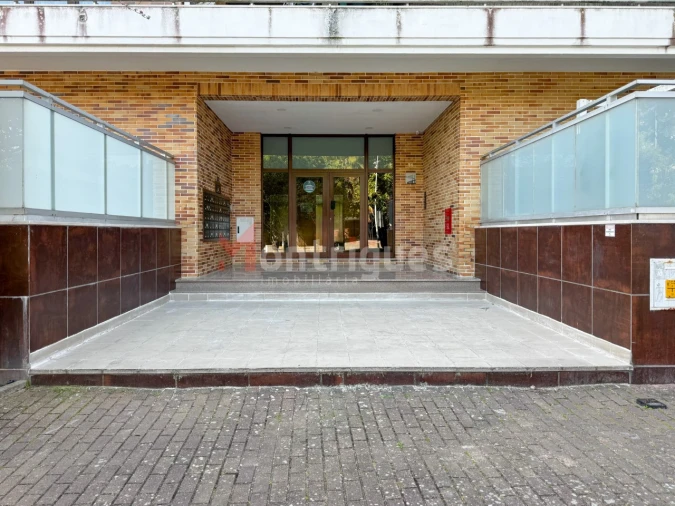 Apartamento T2 para Arrendamento em Sacavém e Prior Velho Foto 8