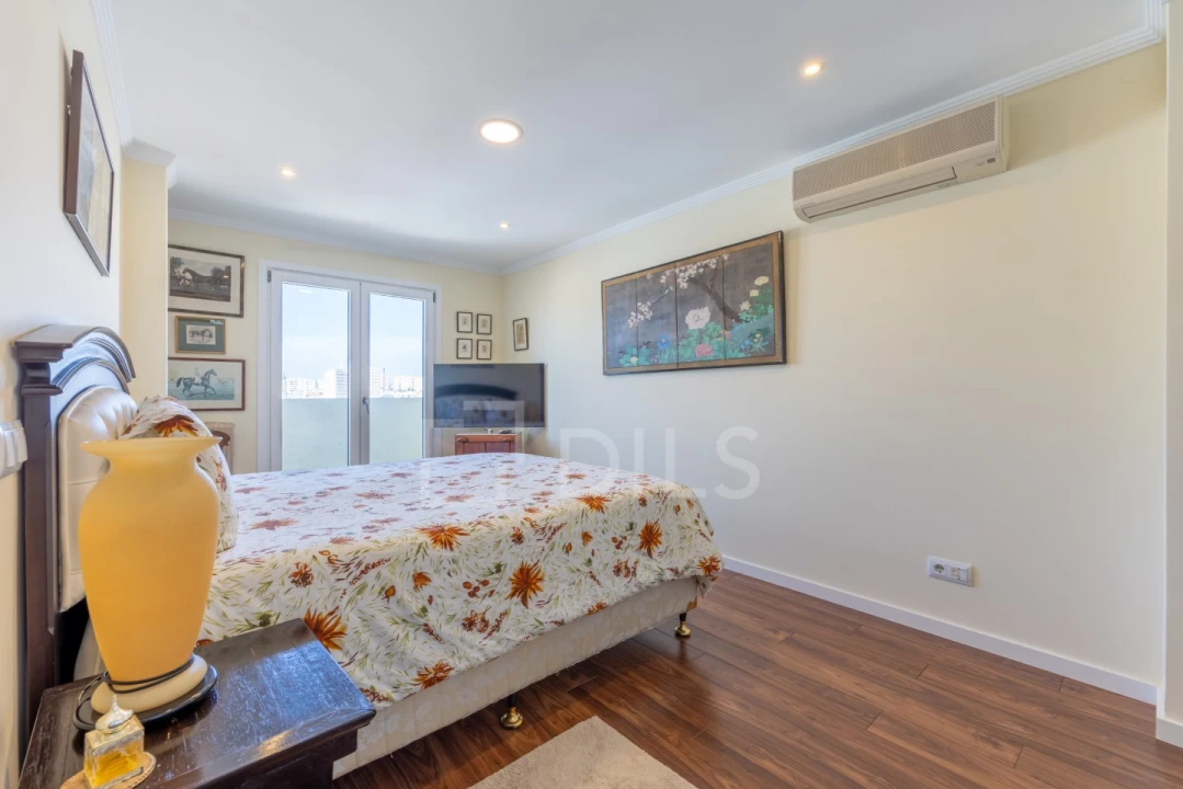 Apartamento T7 para Venda em Faro (Sé e São Pedro) Foto 17