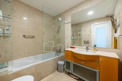 Apartamento T7 para Venda em Faro (Sé e São Pedro)